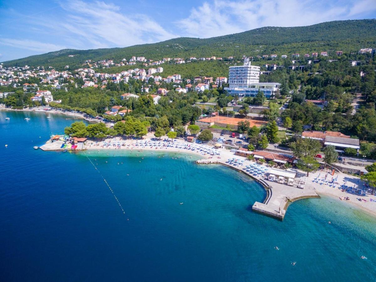 Apartments Petak Novi Dramalj Kültér fotó